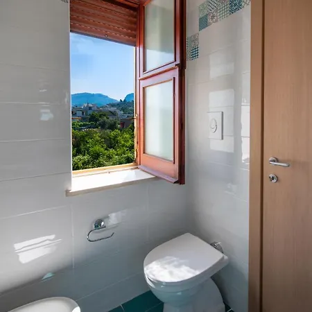 Wagaya Center Bed & Breakfast