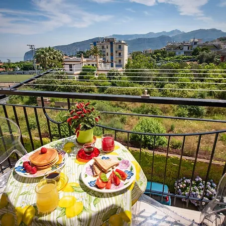 Wagaya Center * Sorrento